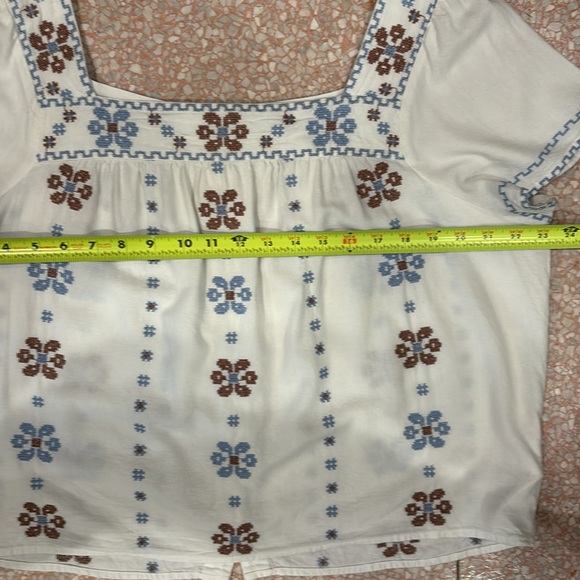 Madewell Cross Stitch Cottagecore
Boho Floral Button Back Top Size XL - Picture 9 of 10